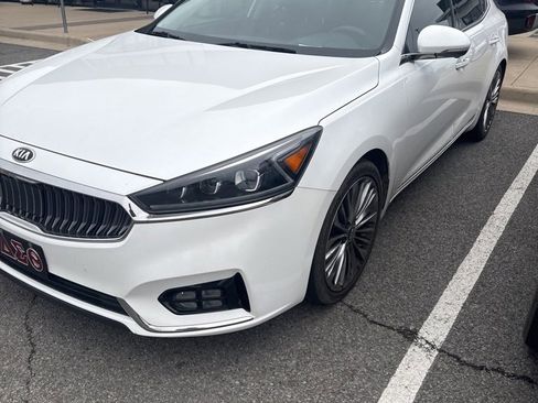 Used 2018 Kia Cadenza Limited w/ Paint Protection Package image 7