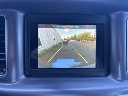 Certified 2022 Dodge Charger SXT w/ Cold Weather Package image 21