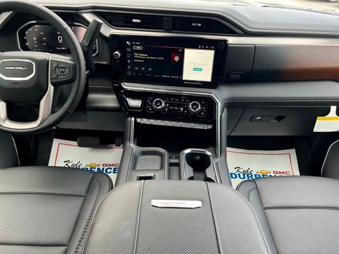 New 2026 GMC Sierra 3500 Denali w/ Denali Reserve Package image 15