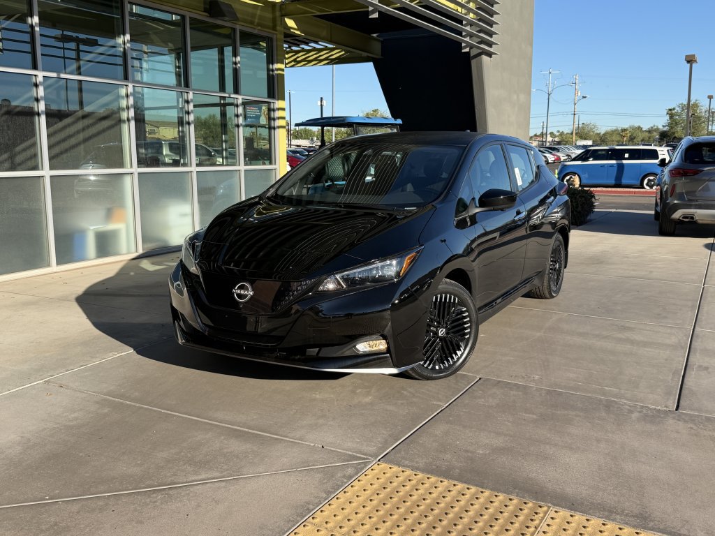 Used 2025 Nissan Leaf SV Plus FWD image 2
