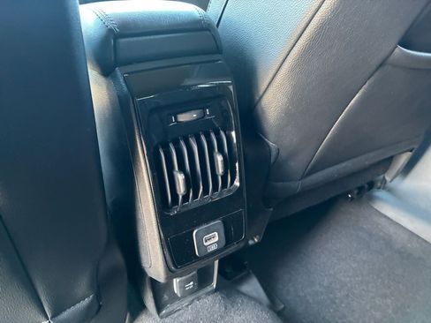 Used 2025 Jeep Compass Limited AWD/4WD image 23