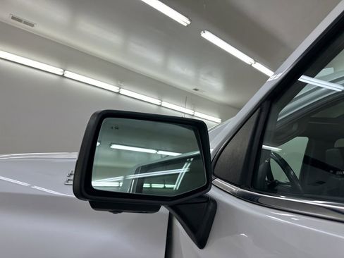 Used 2019 Chevrolet Silverado 1500 High Country w/ Trailer Camera Package image 17