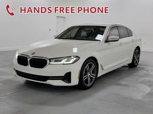 Used 2022 BMW 530i xDrive w/ Convenience Package AWD/4WD image 4