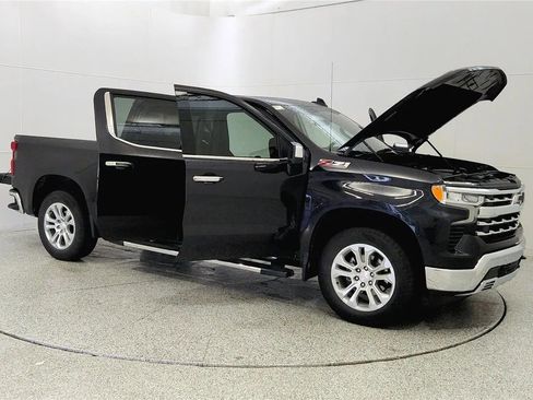 Used 2024 Chevrolet Silverado 1500 LTZ AWD/4WD image 9