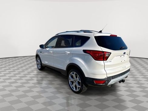 Used 2019 Ford Escape Titanium image 6