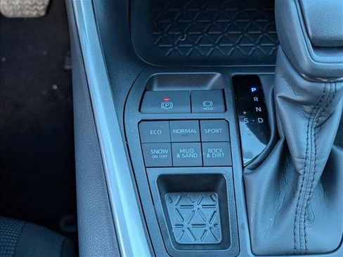 New 2025 Toyota RAV4 LE image 18