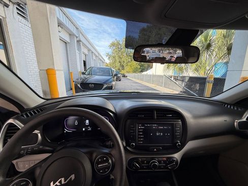 Used 2025 Kia Soul LX w/ Option Group 015 image 33