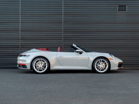 Certified 2021 Porsche 911 Carrera image 9