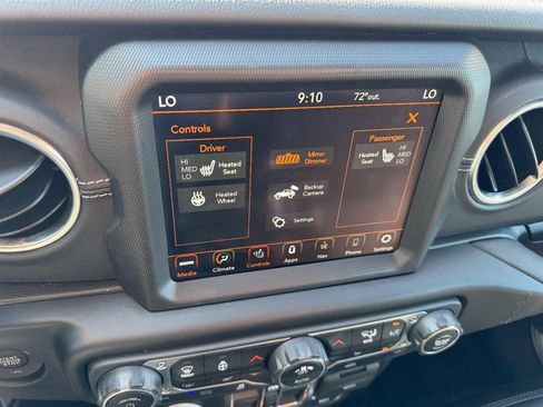 Used 2023 Jeep Wrangler Unlimited Sahara w/ Cold Weather Group AWD/4WD image 20