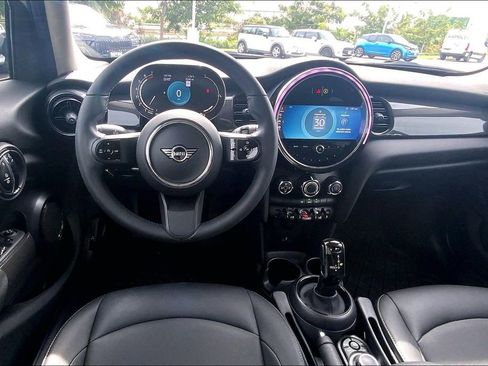 Certified 2024 MINI Cooper 4-Door Hardtop image 6