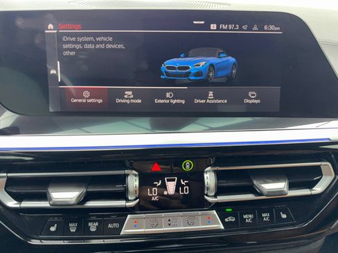 Used 2020 BMW Z4 sDrive30i w/ M Sport Package RWD image 43