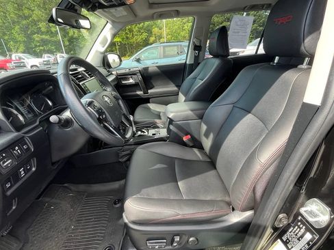 Used 2024 Toyota 4Runner TRD Off-Road Premium w/ Off Road Premium Plus Package AWD/4WD image 9