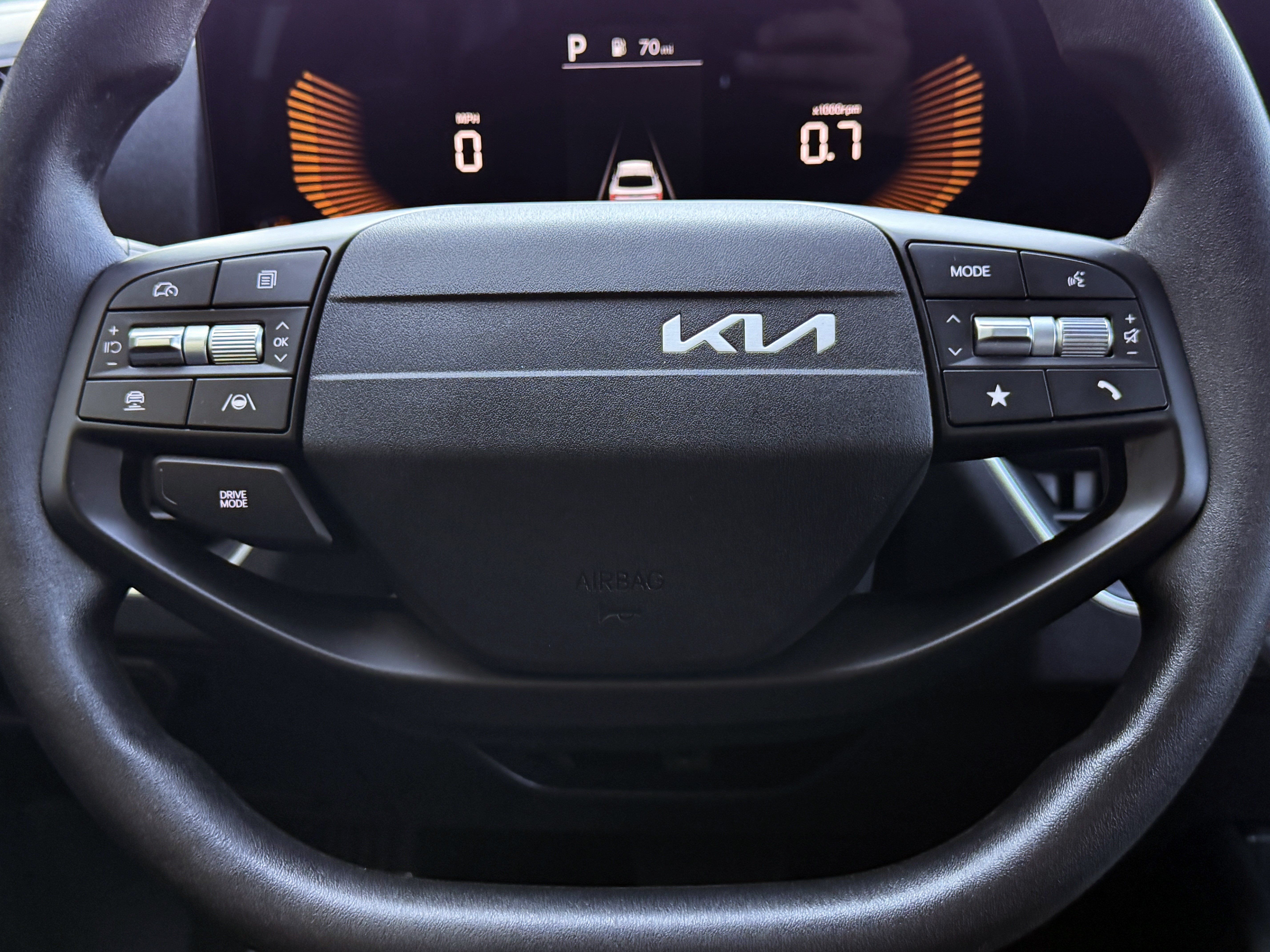 Used 2025 Kia K4 FWD image 61