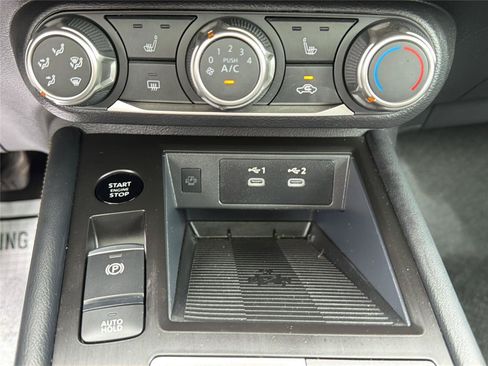 Used 2023 Nissan Kicks S FWD image 17
