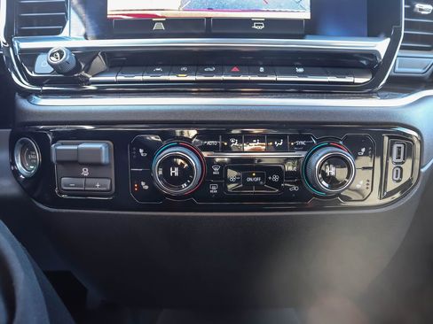 Used 2026 Chevrolet Silverado 1500 RST w/ RST Select Package image 19