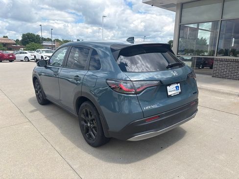 Used 2024 Honda HR-V Sport image 7