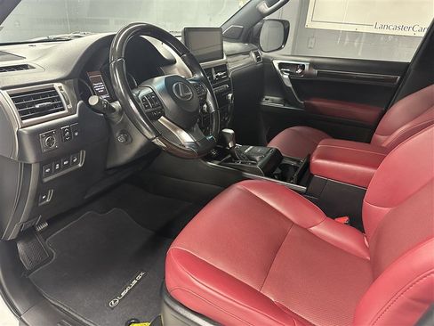Used 2023 Lexus GX 460 Premium image 2