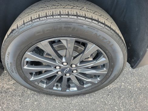 Certified 2023 Chevrolet Traverse RS w/ LPO, Cargo Package FWD image 41