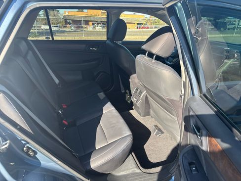 Used 2018 Subaru Outback 2.5i Limited w/ 50th Anniversary Edition image 27