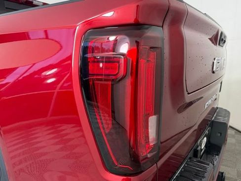 Used 2024 GMC Sierra 1500 Denali AWD/4WD image 12