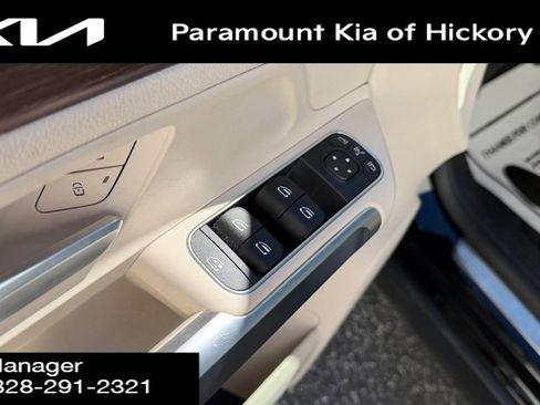 Used 2022 Mercedes-Benz GLB 250 4MATIC image 5