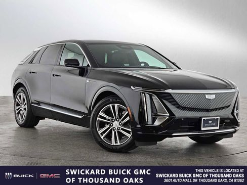 New 2026 Cadillac Lyriq Luxury image 1