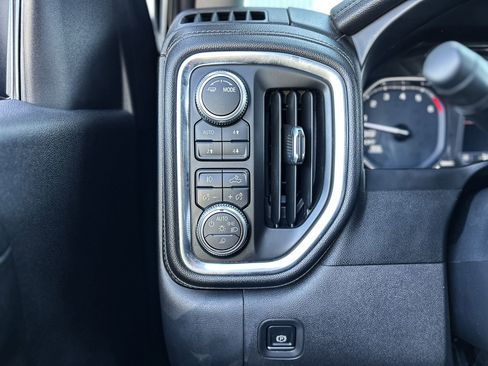 Used 2020 GMC Sierra 1500 Elevation w/ Elevation Value Package image 18