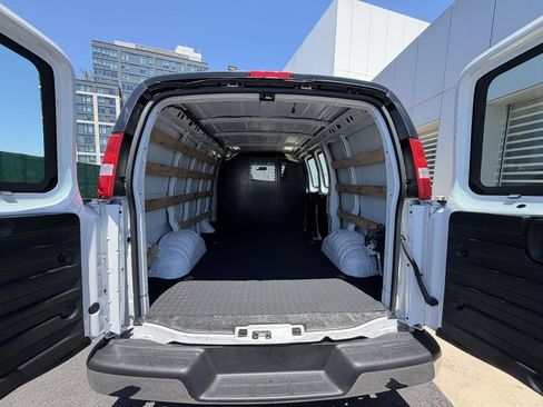 Used 2025 GMC Savana 2500 w/ Driver Convenience Package RWD image 14