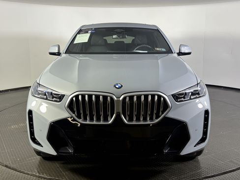 Certified 2026 BMW X6 xDrive40i AWD/4WD image 2