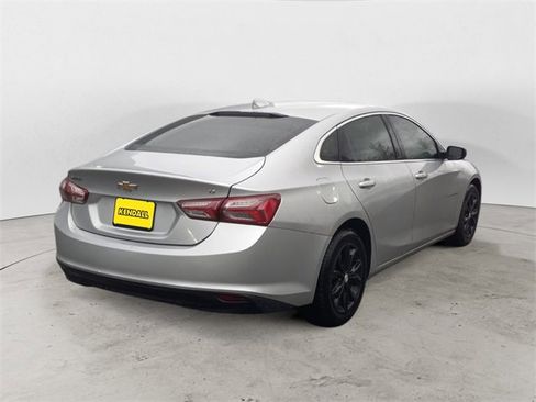 Used 2020 Chevrolet Malibu LT image 4