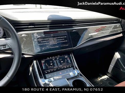 Used 2023 Audi Q8 Premium Plus w/ Premium Plus Package AWD/4WD image 6