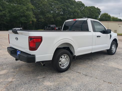 Certified 2025 Ford F150 XL RWD image 3