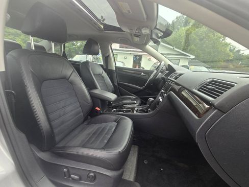 Used 2014 Volkswagen Passat TDI SEL Premium FWD image 31