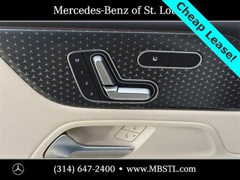 Certified 2025 Mercedes-Benz GLB 250 4MATIC image 19