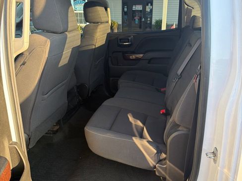 Used 2017 GMC Sierra 2500 SLE w/ SLE Fleet Preferred Package AWD/4WD image 11