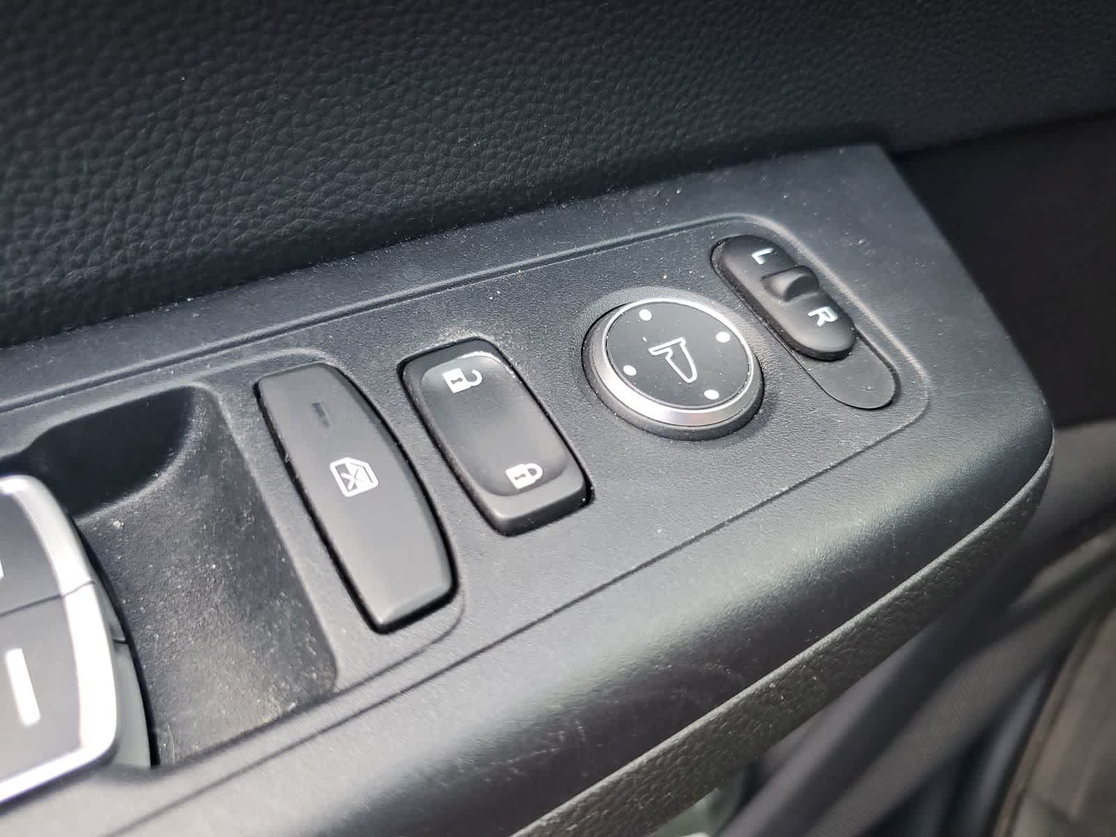 Used 2024 Honda CR-V EX-L image 25