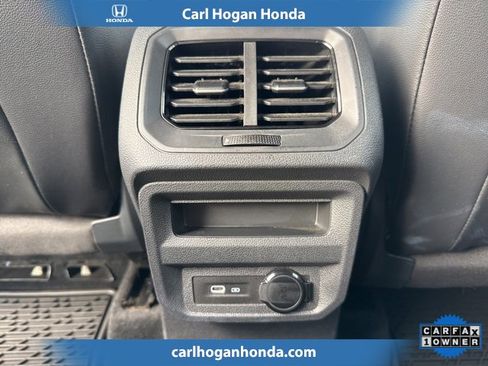 Used 2024 Volkswagen Tiguan SE R-Line image 13