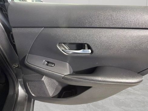 Used 2023 Nissan Sentra SV w/ All-Weather Package FWD image 31