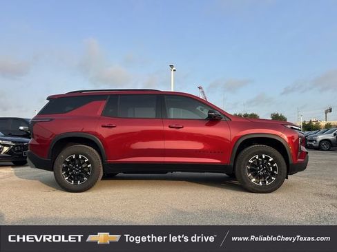 New 2026 Chevrolet Traverse Z71 w/ Driver Confidence Package AWD/4WD image 3