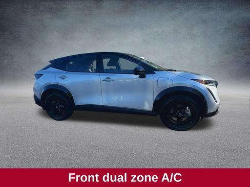 Used 2023 Nissan Ariya AWD image 11