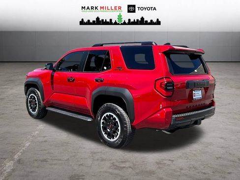 Certified 2025 Toyota 4Runner 4WD image 3