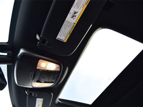 Used 2024 Dodge Durango GT image 22