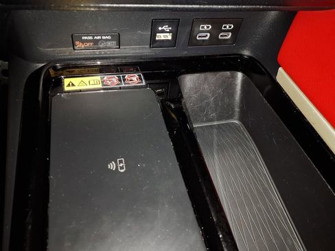 Used 2025 Toyota Camry XSE w/ Premium Package image 25