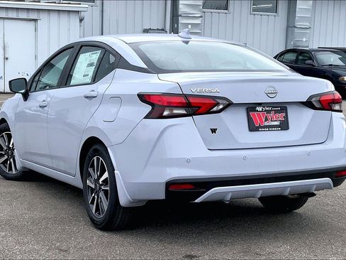 New 2025 Nissan Versa SV image 3