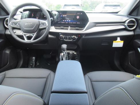 New 2026 Chevrolet Trax ACTIV w/ Driver Confidence Package FWD image 12