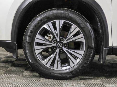 Used 2023 Nissan Rogue SV image 20