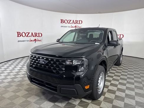 New 2025 Ford Maverick XL image 3