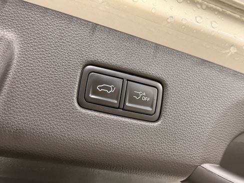 Used 2025 Kia Carnival SX FWD image 28