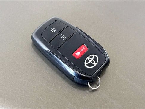 Used 2024 Toyota Tacoma TRD Sport AWD/4WD image 36