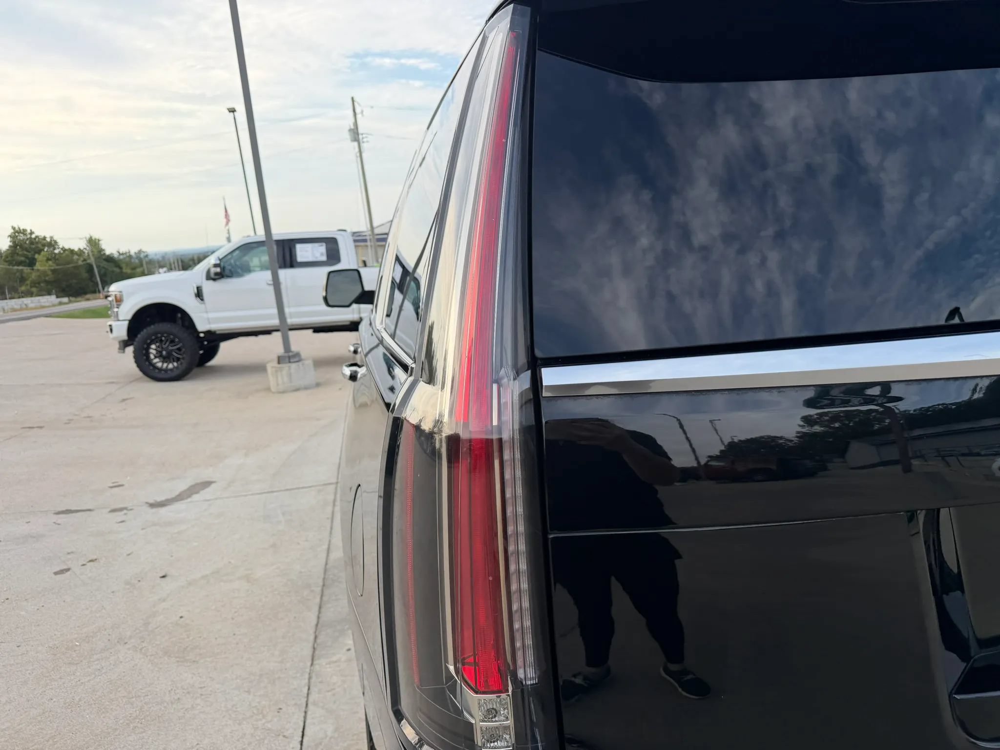 Used 2019 Cadillac Escalade Luxury AWD/4WD image 74